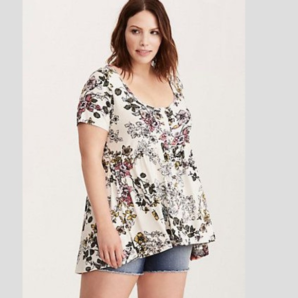 Torrid Tops - Torrid White Floral High-Low Baby Doll Blouse
